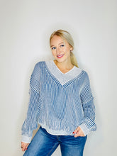 Load image into Gallery viewer, Stripe A Pose Sweater
